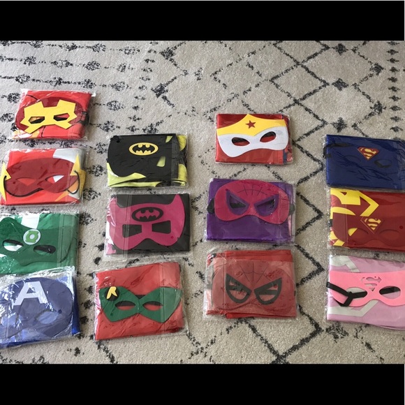 🎁🎉 Justice League Kids Cape/Mask Sets - Picture 7 of 7